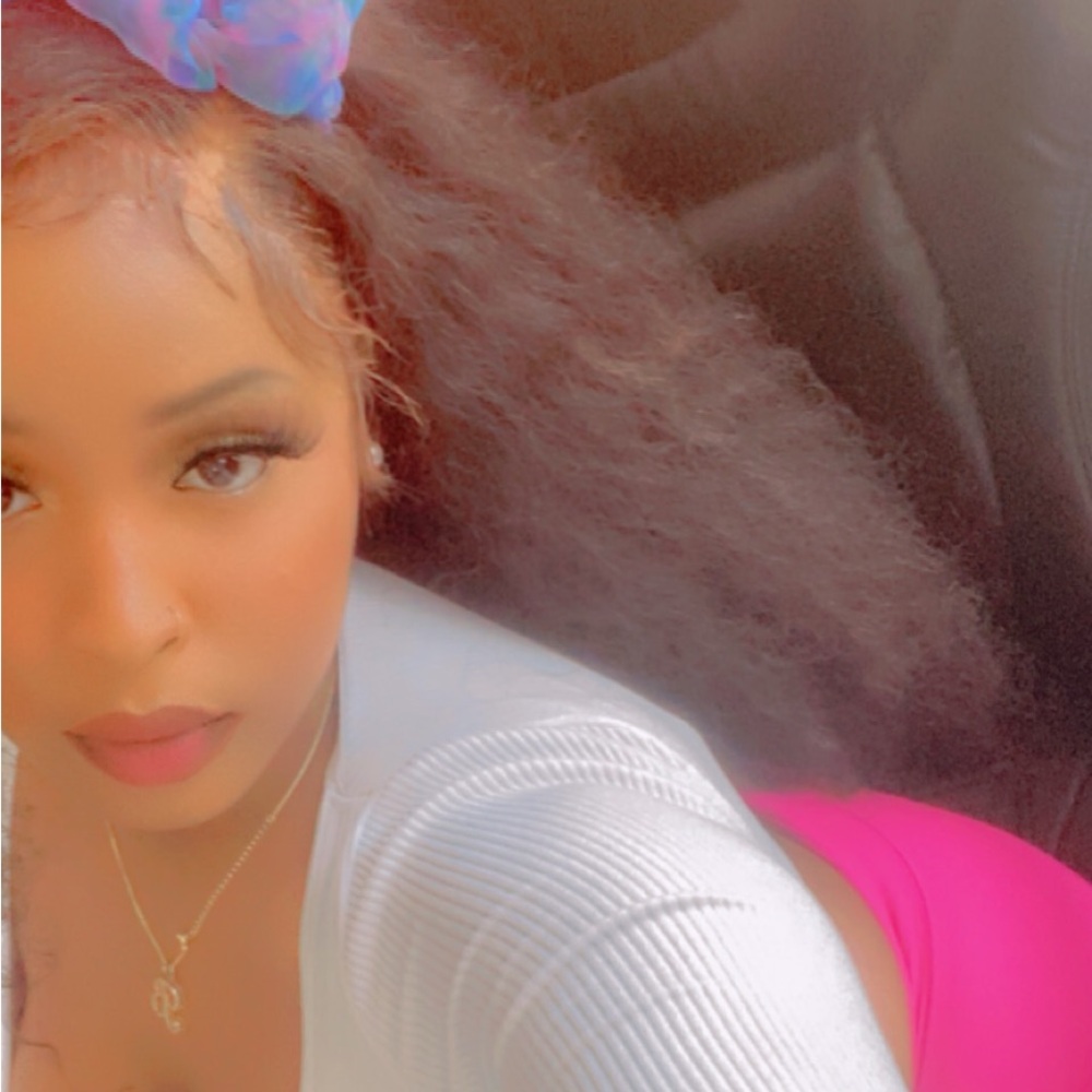 Meet your Posher, Brielle